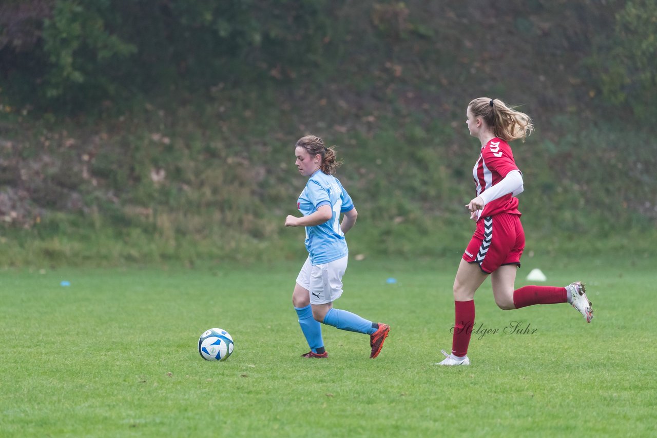 Bild 106 - wBJ TuS Tensfeld - SV Fortuna St. Juergen